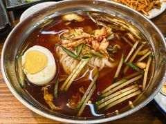 -韩风烤牛肉冷面店