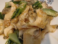 -巧克力渔家.小船海鲜胶东菜(万平口店)