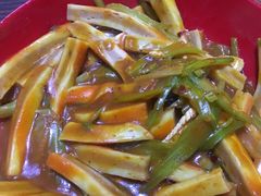 -辣风芹酱香米粉(新疆炒米粉软件园店)