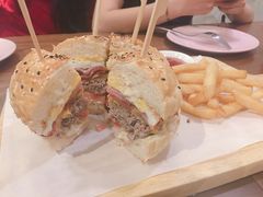 祖母超级至尊汉堡-G+KITCHEN(龙湖狮山天街店)