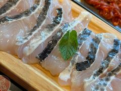 -由衷贵州酸汤牛肉火锅(新桥店)