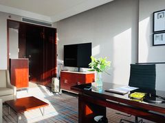 -上海龙之梦万丽酒店