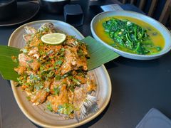 洱海手撕海鲈鱼-Ameigo梅果·云贵川bistro(长宁来福士店)