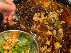 -鸿顺老铁锅美蛙鱼府(解放碑店)