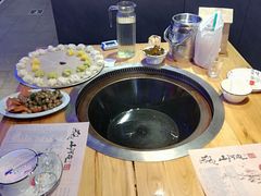 -山河屯铁锅炖(哈西站店)