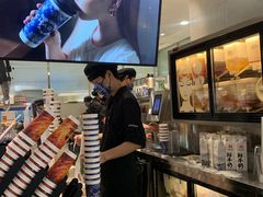 -霸王茶姬(上海静安大悦城店)