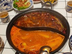 -旧街市鲜货老火锅(大光路店)