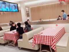 用餐区-西贝(上海新梅广场店)