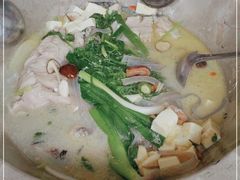 -姚记抚仙湖石锅鱼庄