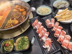 -湊湊火锅·茶憩(颐堤港店)