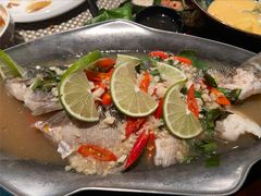 柠檬汁蒸鲈鱼-食肆&Fourteen(武林夜市店)