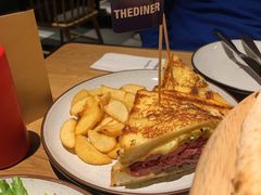 -The Diner X餐厅(青岛万象城店)