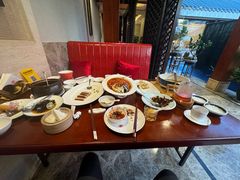 -云南荟·湖畔领宴(领事馆店)