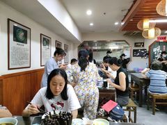 -裕兴记•蟹黄面馆(人民广场店)