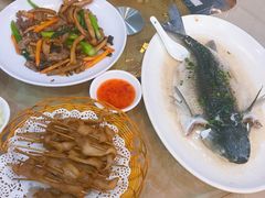 三菇炒牛柳-祈胜邨•顺德鱼生•顺德菜(容桂店)