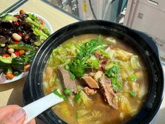 -闫家驴肉老店(华电一校店)