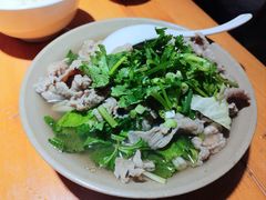 -大众跷脚牛肉馆·非遗传承单位(峨眉山店)