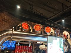 -麦凯伦烧烤·精酿超级工厂店(金桥总店)