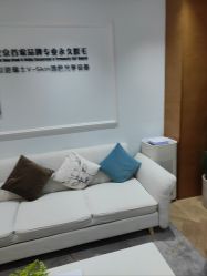 -HEYAN荷妍专业脱毛连锁机构