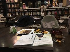 店内环境-钟书阁(松江泰晤士小镇店)