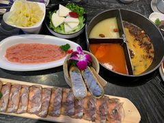 -热火朝天鲜切牛肉火锅(南强街巷店)