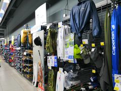-迪卡侬(高新万达店)