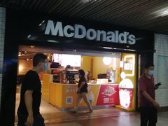 门面-麦当劳(中山公园龙之梦店)