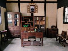 -上海市龙华烈士陵园