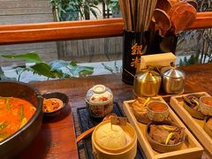 -银米·云南传统过桥米线(双廊黑金冠店)