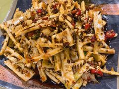 -小辣椒·川菜馆·羌家铜锅土火锅(茂县店)