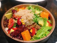 藜麦色拉-C&R西班牙餐厅