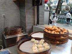 -李与白包子铺(桐梓林店)