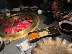 -铭牛烧肉·和牛海鲜自助(高新月牙湖店)