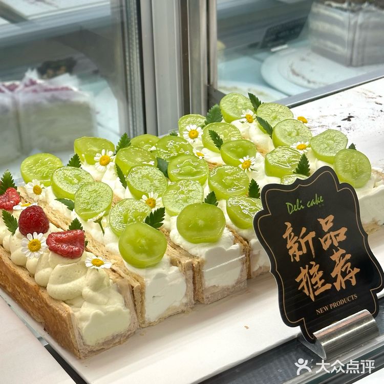 假期我来静安寺就干二件事！看肖战+吃甜食