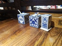 -张氏宽窄巷成都名小吃(茂业百货华强北店)