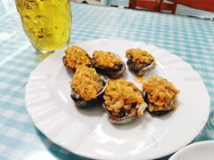 油泼鲍鱼-天伦海鲜·老味道·青岛菜(栈桥天主教堂店)
