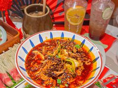 -黄记煌三汁焖锅(新佳丽江汉路店)