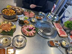 -哈哈碳都·牛肋条无限自助烤肉(台江万达店)