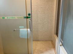 -维也纳酒店(深圳国际会展中心沙井上南店)