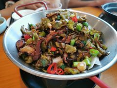干锅脆莴笋-莲餐厅·湖北菜·潜江小龙虾店(愚园路店)