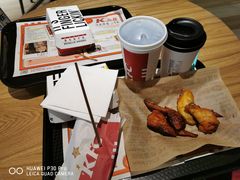 -肯德基(成都机场T2到达精选店)