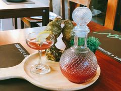 -Chom Cafe and Restaurant