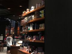-星巴克(西安曲江银泰店)