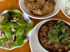 -十一街苍蝇馆子(九眼桥十一街店)