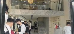 -3AM HAIR SALON染发接发