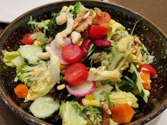 -悦享绿山墙西餐厅