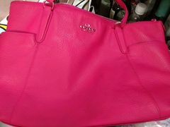 -京伟修鞋洗鞋奢侈品皮具护理店