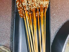 -曼听小寨海鲜烧烤·大连辣炒大王(盖州街店)