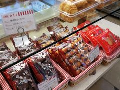 -红宝石·鲜奶小方·海派西点房(南丹店)