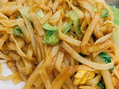 瘦肉鸡蛋炒河粉-覃记海鲜美食餐厅